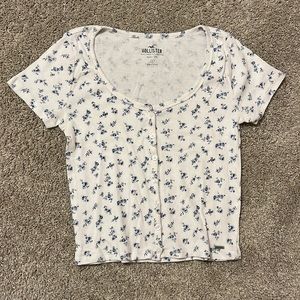 Hollister baby tee